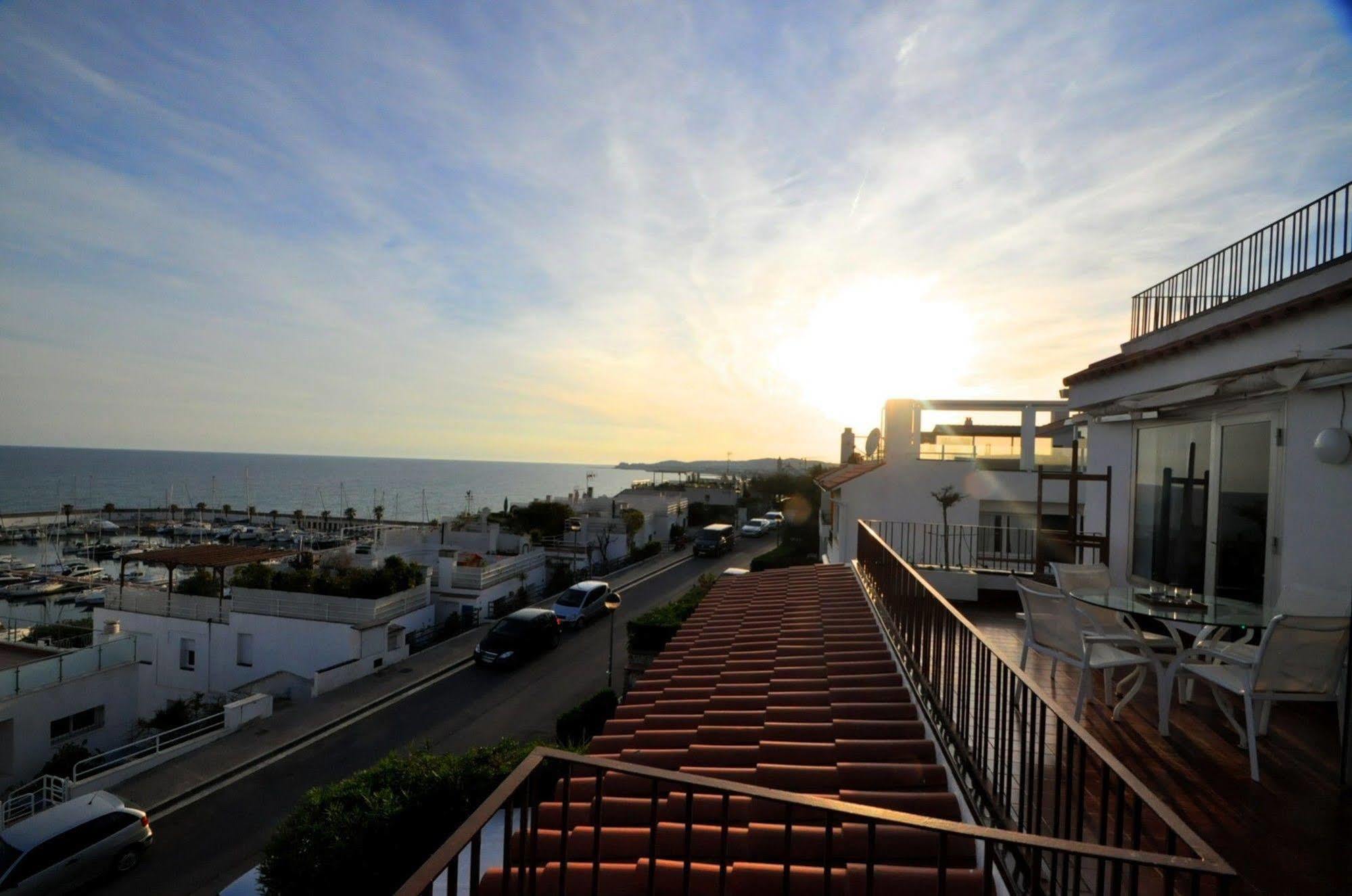 Amazing Duplex Aiguadolc Apartment Sitges Exterior photo